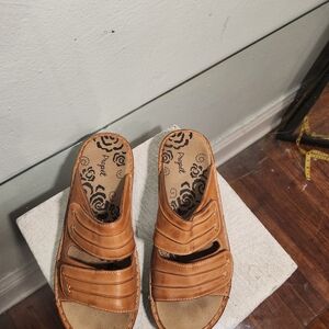 Propet Women's Tan Sandals